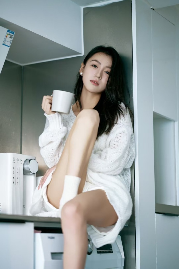 《火车服务员》中字
